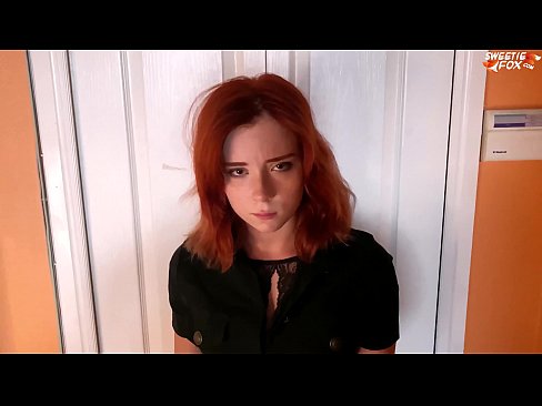 ❤️ Wachmann bestraft hübsche Frau für Ladendiebstahl - Sperma im Mund ❤❌ Sex video bei uns