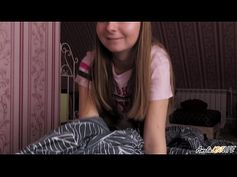❤️ Blondie saugt ihre BFF's tief und bekommt Sperma in den Mund ❤❌ Sex video bei uns