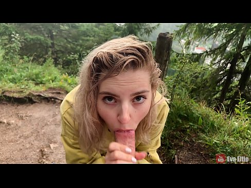 ❤️ Mädchen schluckt Sperma nach einem öffentlichen Blowjob - Eva Elfi ❤❌ Sex video bei uns