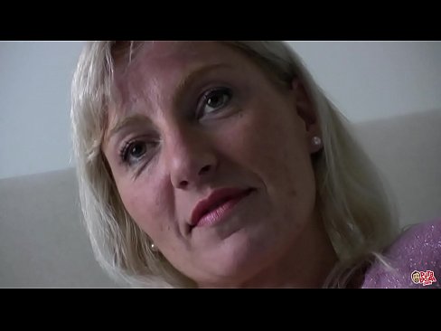 ❤️ Die Mutter, die wir alle gefickt haben ... Lady, benehmen Sie sich! ❤❌ Sex video bei uns