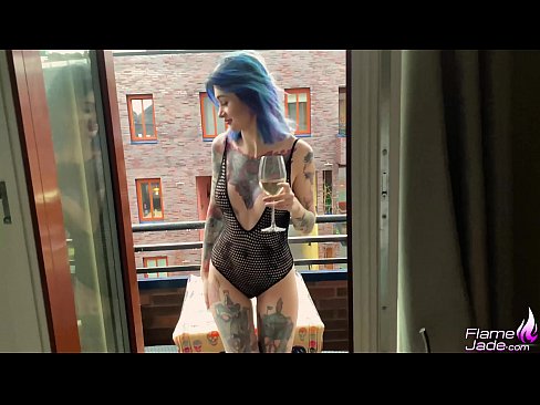 ❤️ Großartiges Mädchen lutscht mit einem Schluck und fickt leidenschaftlich unter freiem Himmel ❤❌ Sex video bei uns
